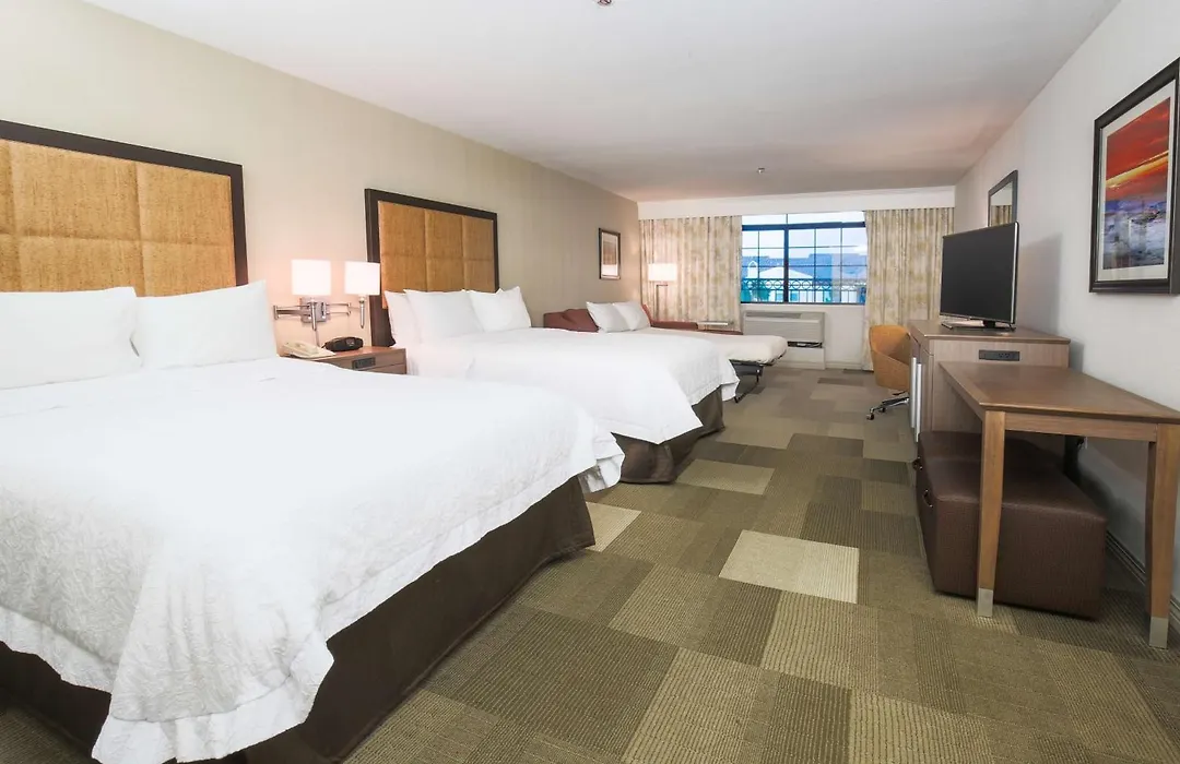 Hampton Inn & Suites Camarillo-1