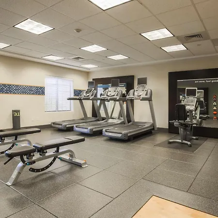 Hampton Inn & Suites Camarillo-3